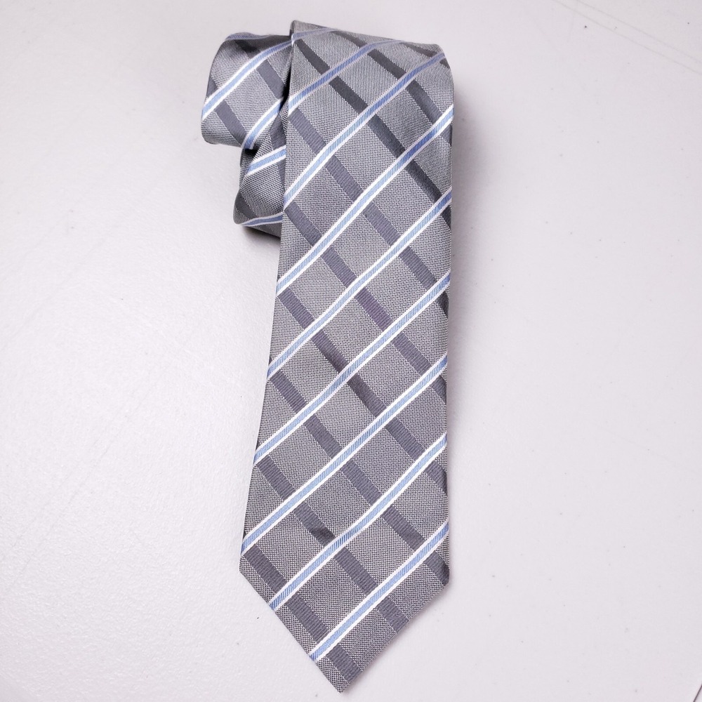 Perry Ellis Portfolio Silk Tie Gray Blue Plaid Executive Style Businesswear